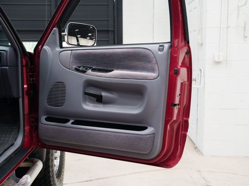 Used 1997 Dodge Ram 2500 Truck 4x4 Club Cab image 37