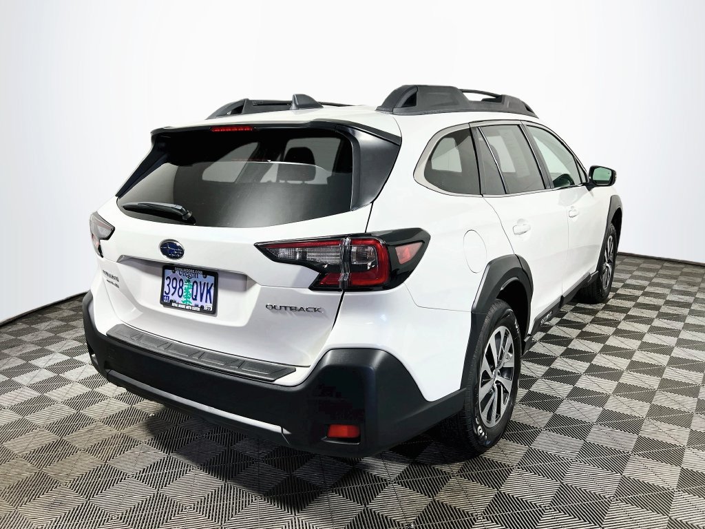 Certified 2025 Subaru Outback Premium w/ Popular Package #1A AWD/4WD image 7