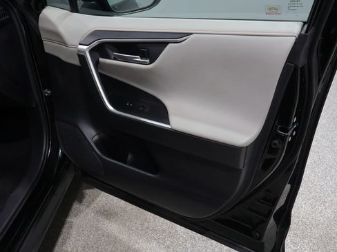 Used 2020 Toyota RAV4 Adventure w/ Convenience Package AWD/4WD image 27
