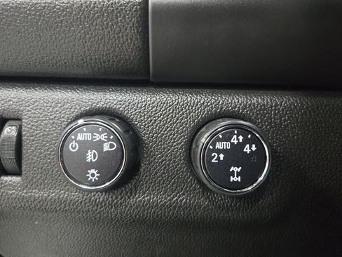 Used 2015 GMC Canyon SLE w/ All-Terrain Package AWD/4WD image 14