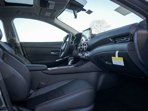 New 2025 Nissan Sentra SR w/ SR Premium Package image 9