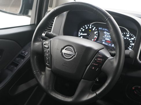 Used 2024 Nissan Frontier SL w/ Technology Package image 13