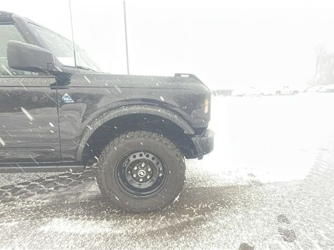 Used 2022 Ford Bronco Black Diamond image 22