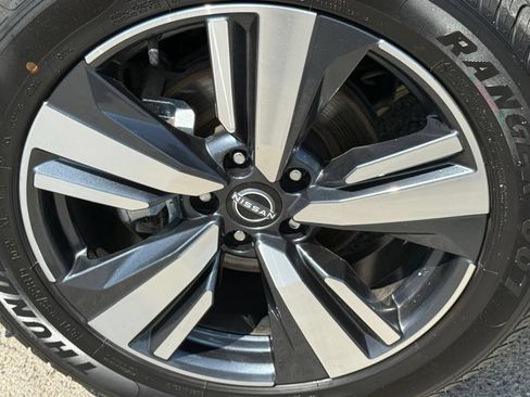 Used 2023 Nissan Rogue SL w/ SL Premium Package AWD/4WD image 19