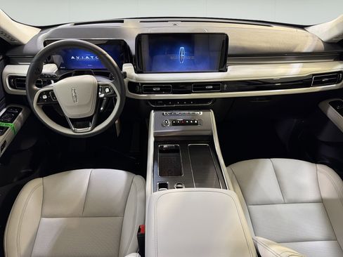 New 2026 Lincoln Aviator 2WD image 23
