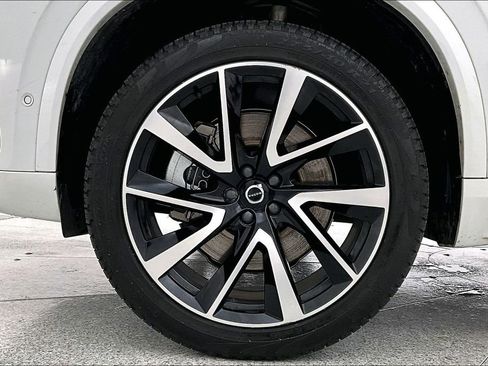 Used 2023 Volvo XC90 T8 Ultimate image 12