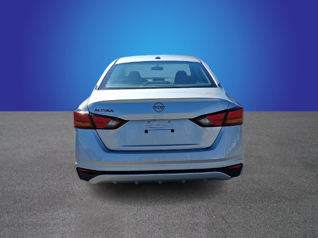 Used 2025 Nissan Altima 2.5 SV FWD image 5