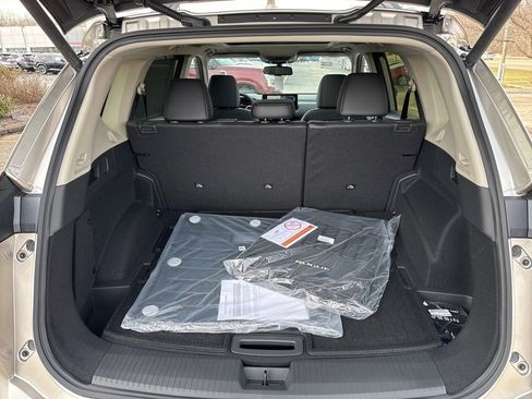 New 2026 Nissan Rogue Platinum image 27