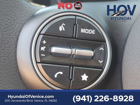 Used 2023 Kia Soul LX w/ LX Technology Package FWD image 23