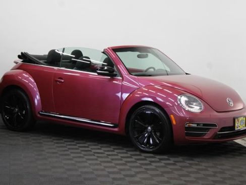 Used 2017 Volkswagen Beetle #PinkBeetle FWD image 4