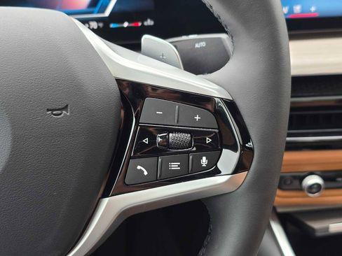 Used 2025 BMW 330i xDrive 330i xDrive w/ Premium Package image 29