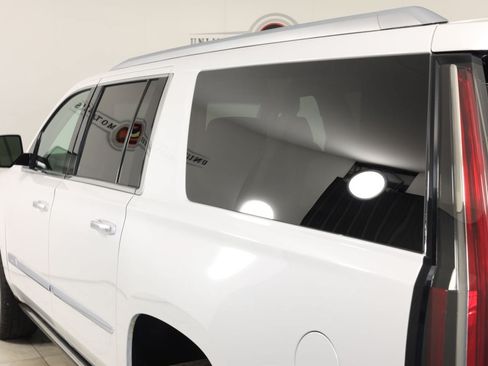 Used 2016 Cadillac Escalade ESV Premium AWD/4WD image 52