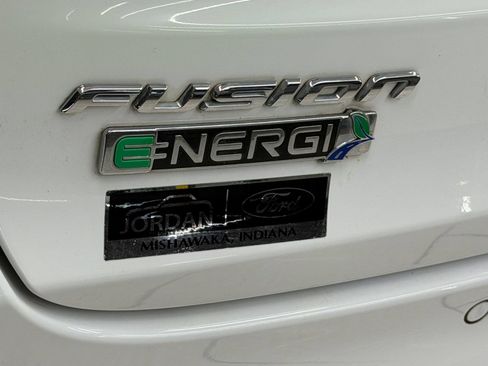 Used 2019 Ford Fusion Energi Titanium FWD image 32