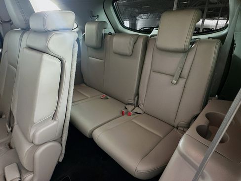 Used 2018 Toyota Highlander XLE w/ Carpet Mat Package (TMS) AWD/4WD image 29