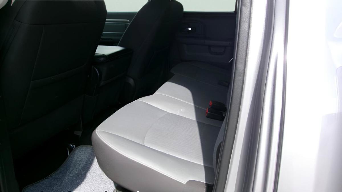 Used 2024 RAM 1500 Classic SLT AWD/4WD image 9