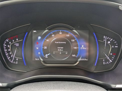 Used 2020 Hyundai Santa Fe Limited image 11