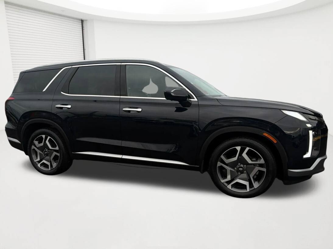 Used 2024 Hyundai Palisade SEL w/ Premium Package AWD/4WD image 4