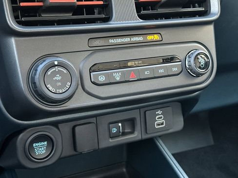 New 2026 Ford Maverick Lariat image 19