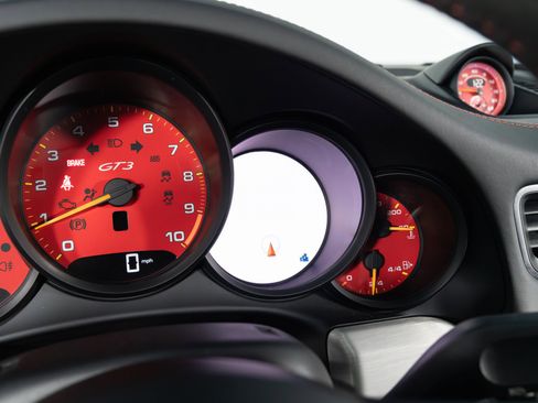 Used 2018 Porsche 911 GT3 image 33