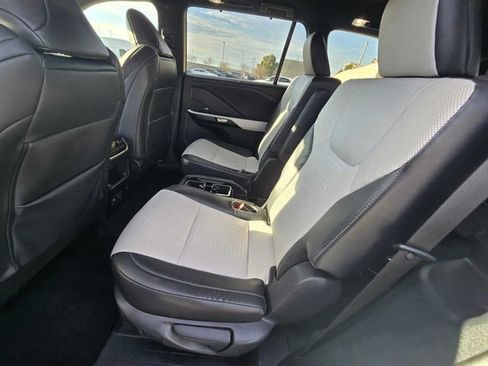 Certified 2025 Lexus TX 500h AWD w/ Technology Package image 20