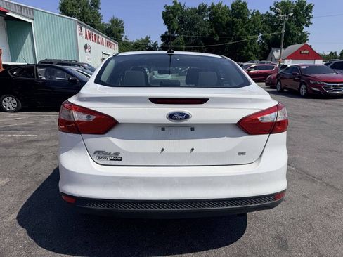 Used 2014 Ford Focus SE FWD image 4