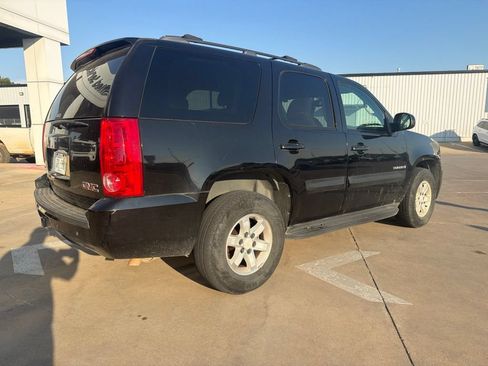 Used 2009 GMC Yukon SLE w/ Convenience Package RWD image 3