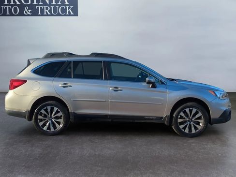 Used 2016 Subaru Outback 3.6R Limited image 7