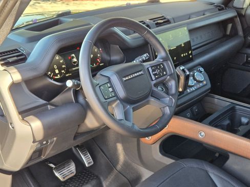 Used 2024 Land Rover Defender 110 X image 10