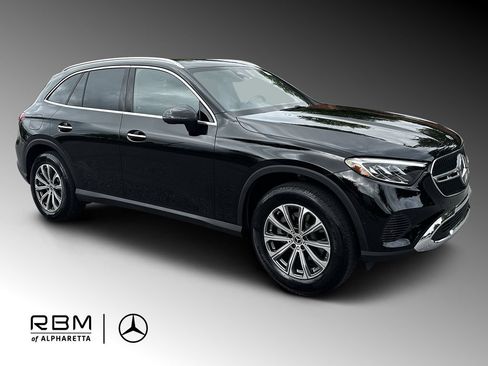 Certified 2026 Mercedes-Benz GLC 300 image 1