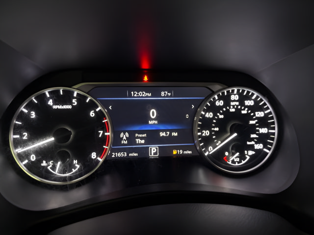 Used 2025 Nissan Sentra SV FWD image 18