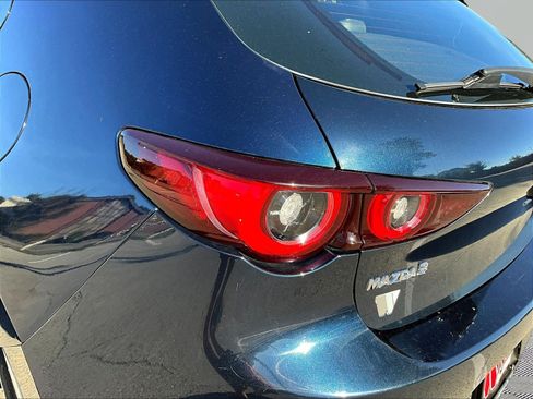 Used 2024 MAZDA MAZDA3 s FWD image 22
