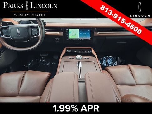 Certified 2025 Lincoln Navigator Reserve AWD/4WD image 12