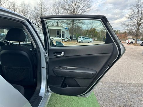 Used 2020 Kia Optima LX image 14