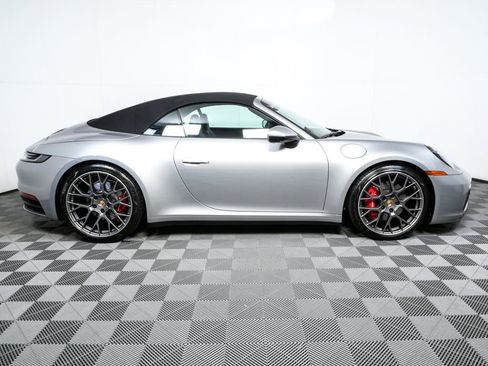 Certified 2022 Porsche 911 Carrera 4S image 20