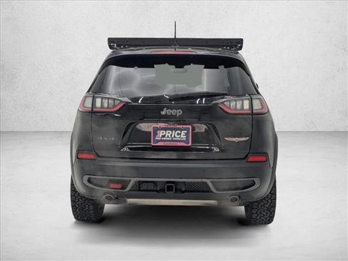 Used 2020 Jeep Cherokee Trailhawk image 7