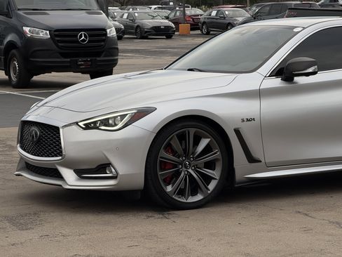 Used 2019 INFINITI Q60 Red Sport 400 w/ Proactive Package image 11