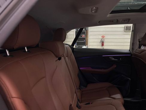 Used 2020 Audi Q8 Premium Plus image 33