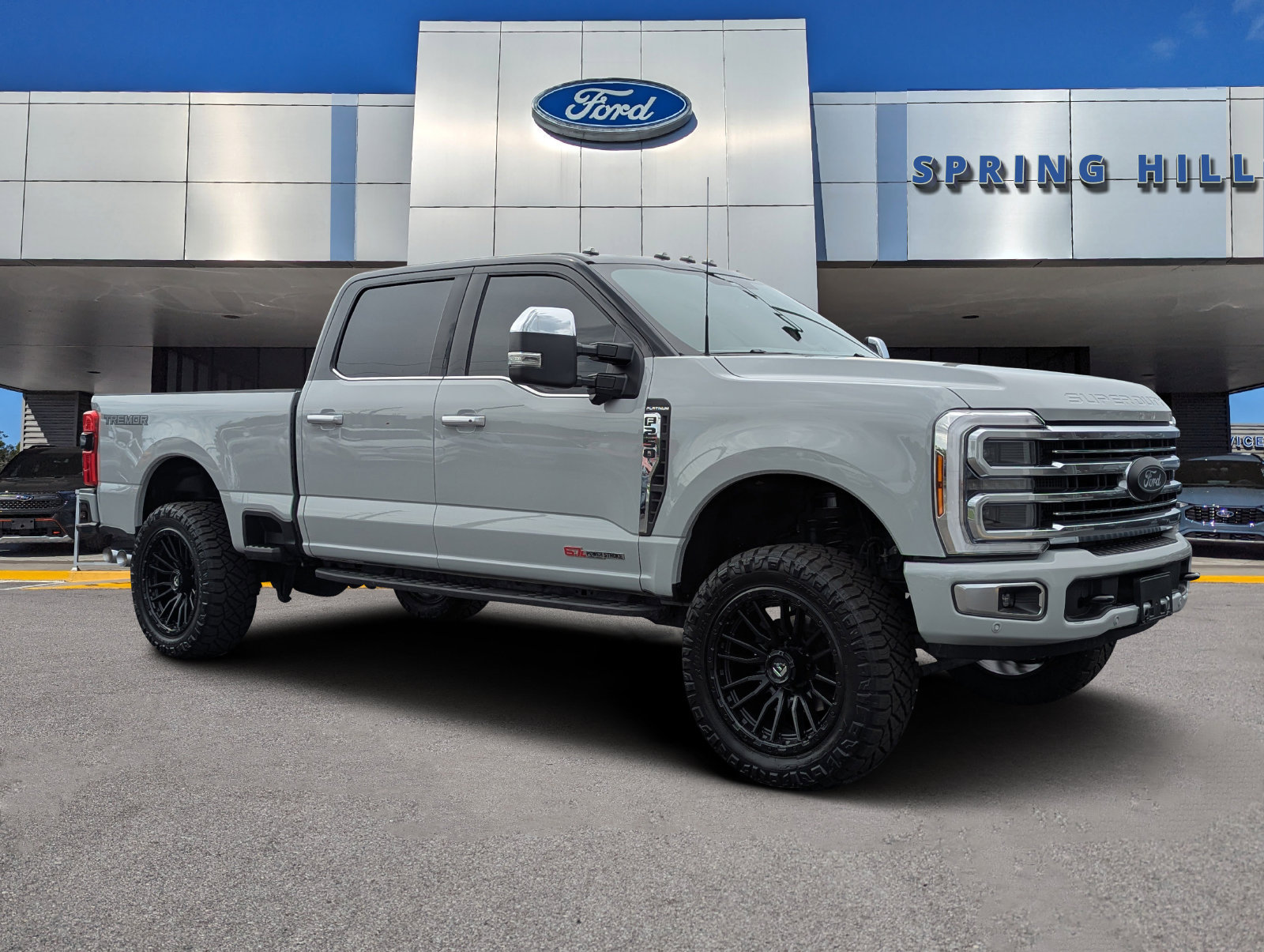 Certified 2026 Ford F250 Platinum w/ Platinum Plus Package AWD/4WD image 1