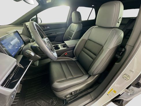 Used 2025 Honda Prologue Touring image 13