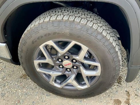 New 2025 GMC Sierra 1500 SLE w/ Preferred Package image 20