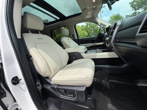 Used 2018 Ford Expedition Platinum AWD/4WD image 15