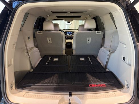 Used 2023 GMC Acadia Denali w/ Black Diamond Edition image 20