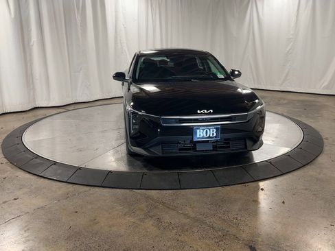 New 2025 Kia K4 LXS image 4