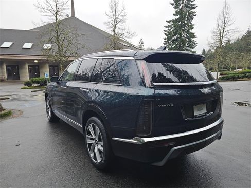 New 2026 Cadillac Vistiq Luxury image 5