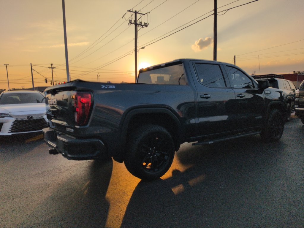 Used 2020 GMC Sierra 1500 Elevation w/ Elevation Value Package AWD/4WD image 5