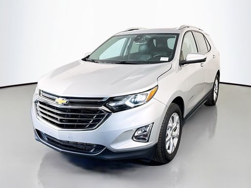 Used 2020 Chevrolet Equinox Premier AWD/4WD image 4