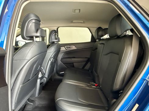 Used 2023 Kia Sportage EX FWD image 11