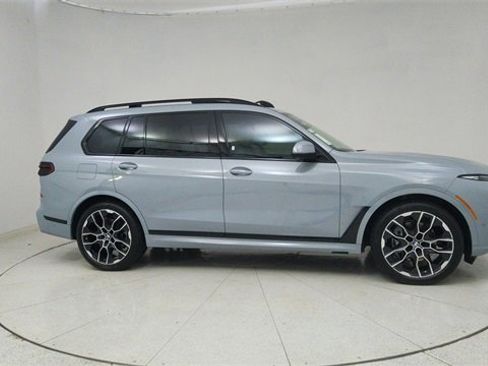 Used 2025 BMW X7 xDrive40i w/ M Sport Package image 67