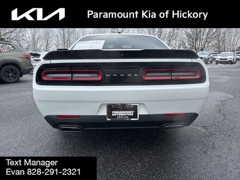 Used 2019 Dodge Challenger SXT w/ Blacktop Package image 6