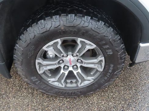 Used 2020 GMC Sierra 1500 4x4 Double Cab w/ Sierra Value Package image 14
